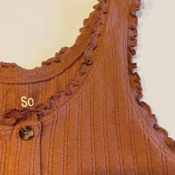 SO Button Front Tank Top Shirt with Ruffled Straps Coral (Orange/Pink) Medium - Picture 5 of 8